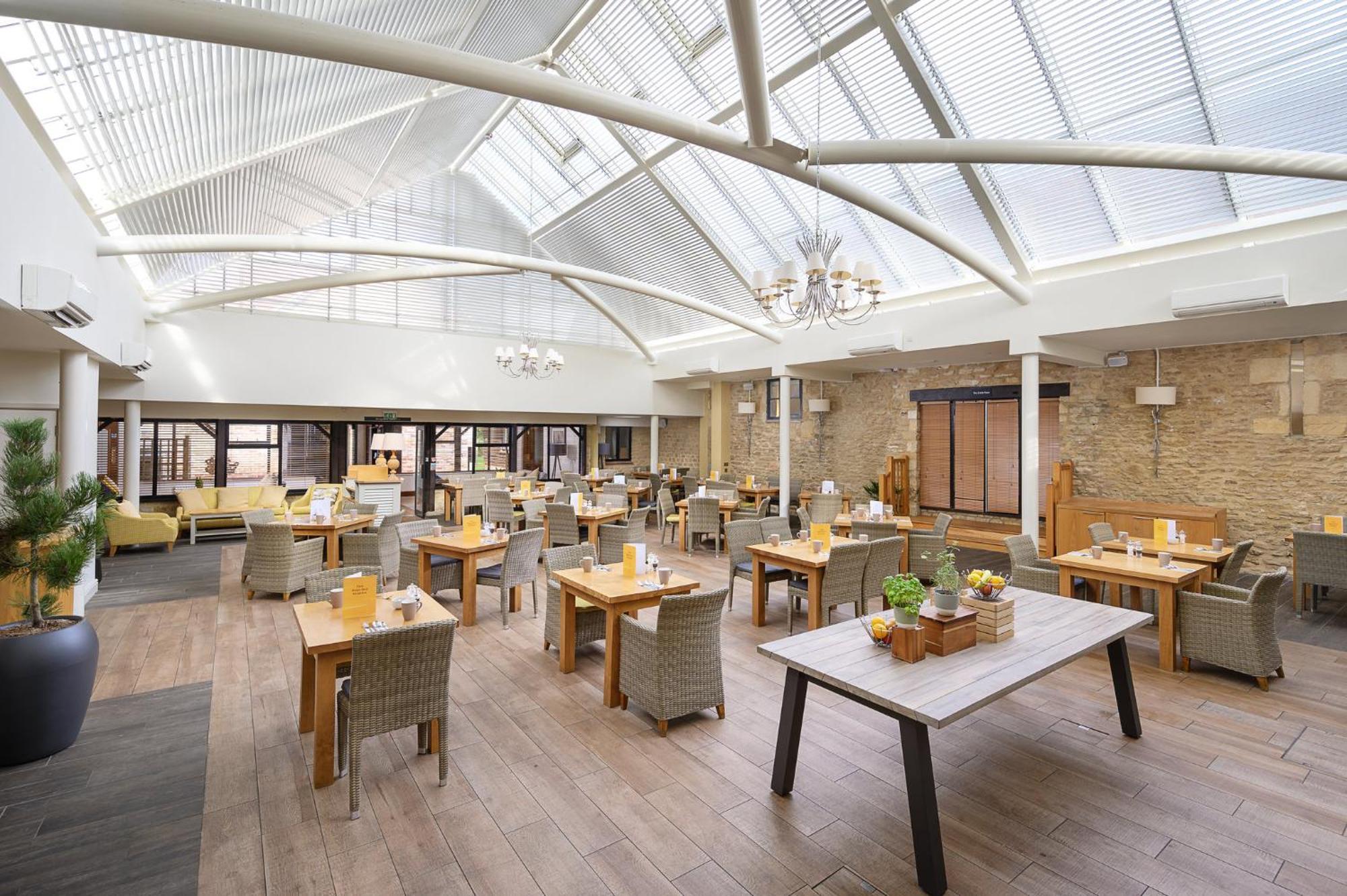 Hotel Voco Oxford Thames By Ihg Kennington  Exteriér fotografie